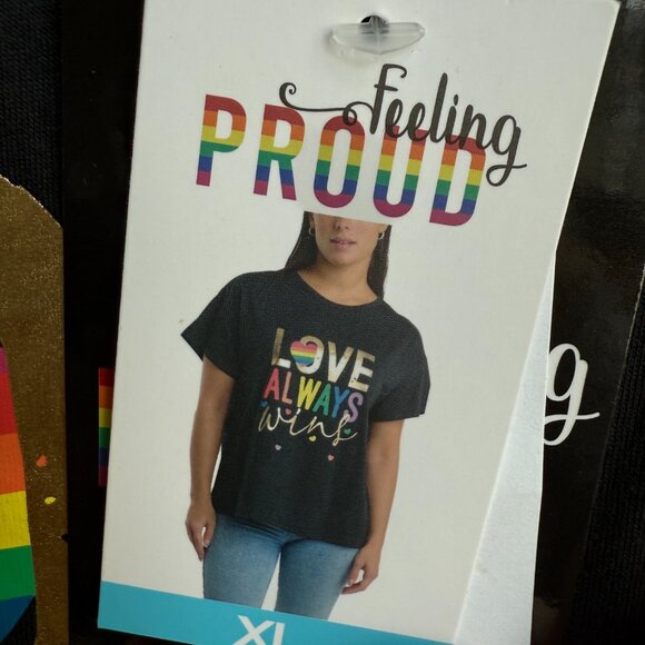 NWT Love Always Wins Tee - Picture 3 of 9